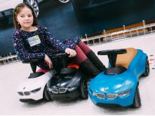 Концерн BMW решил проблему выбора новогоднего подарка для детей