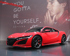 ​«Ты должен быть самим собой» – Acura продвигает суперкар NSX
